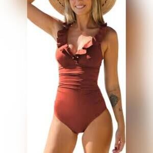 NWOT Cupshe Women's Ruffled V Neck Tummy Control Swimsuit, Medium (8-10)